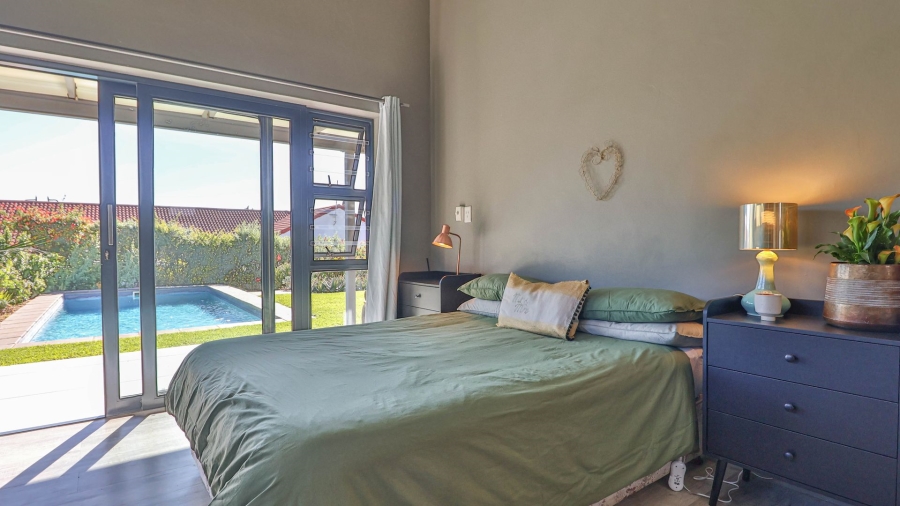5 Bedroom Property for Sale in Riebeek Kasteel Western Cape